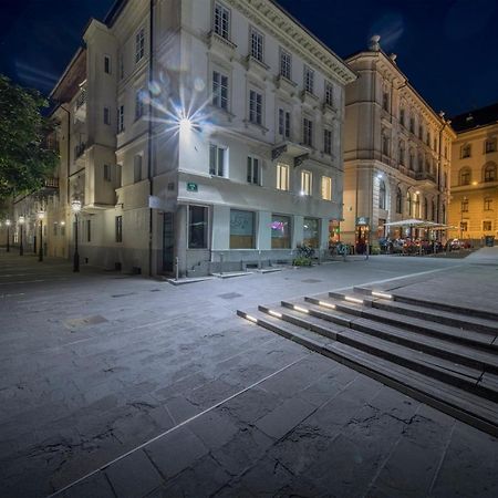 Karinatura Ljubljana Dış mekan fotoğraf
